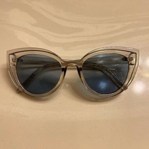 Cat Eye Frame